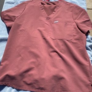 Figs Mauve Scrub Top and Bottoms